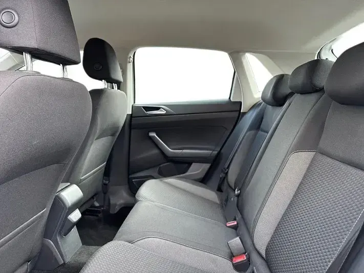 Używany VW Polo Life 95 KM (69 kW) 2025 Biały Hatchback