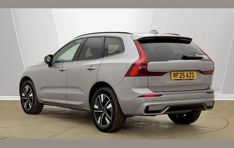 Used Volvo XC60 Plus 247 HP (181 kW) 2025 Silver SUV
