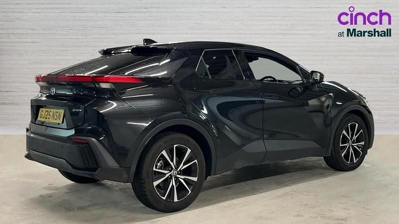 Second-hand Toyota C-HR Design 140 CP (102 kW) 2025 Negru SUV