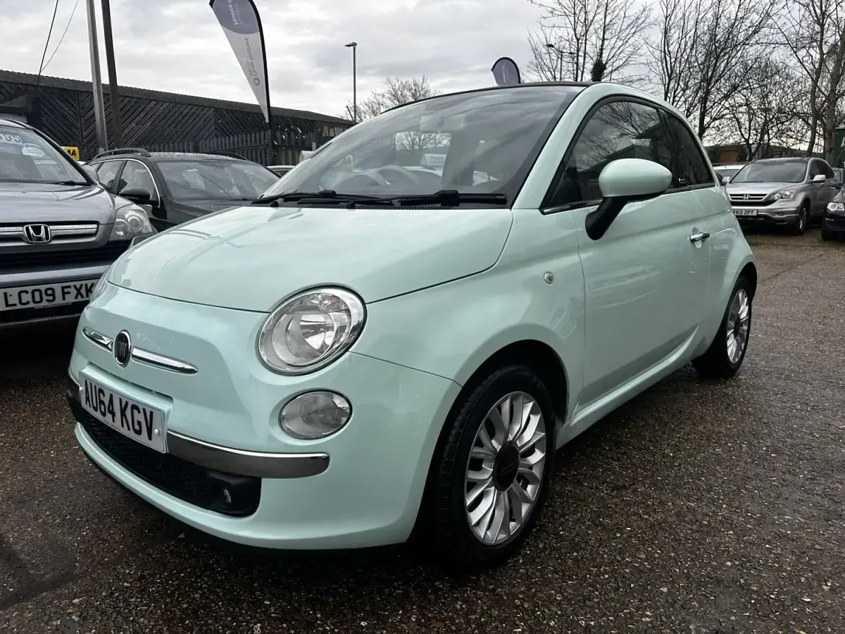 Usado Fiat 500C Lounge 69 CV (50 kW) 2014 Verde Descapotable