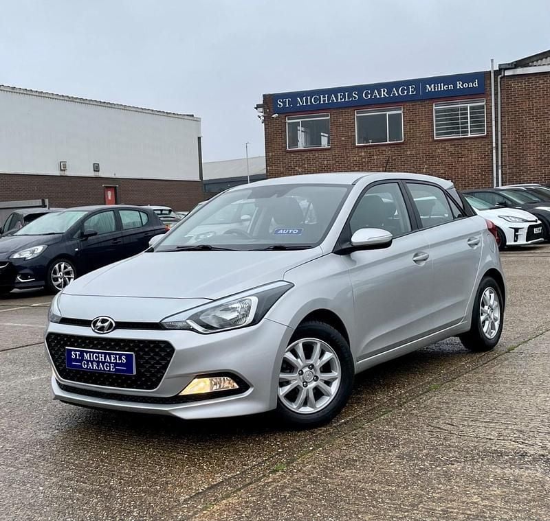 Silver Used 2018 Hyundai i20 SE Hatchback | £10,995 (Fair price) - Image 1/4
