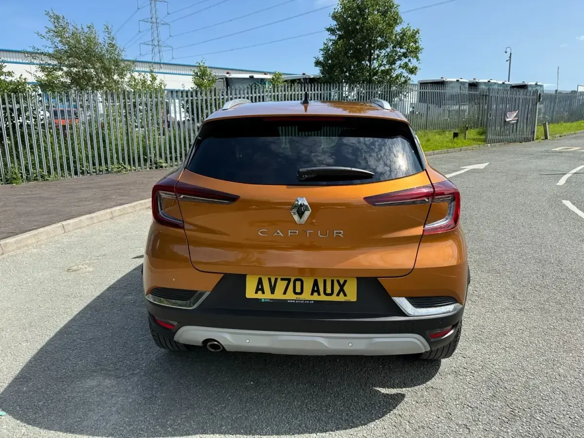 Second-hand Renault Captur Version S 2020 Portocaliu SUV