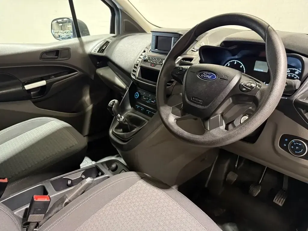 Begagnad Ford Transit Connect Trend 100 HK (73 kW) 2023 Vit Minibuss