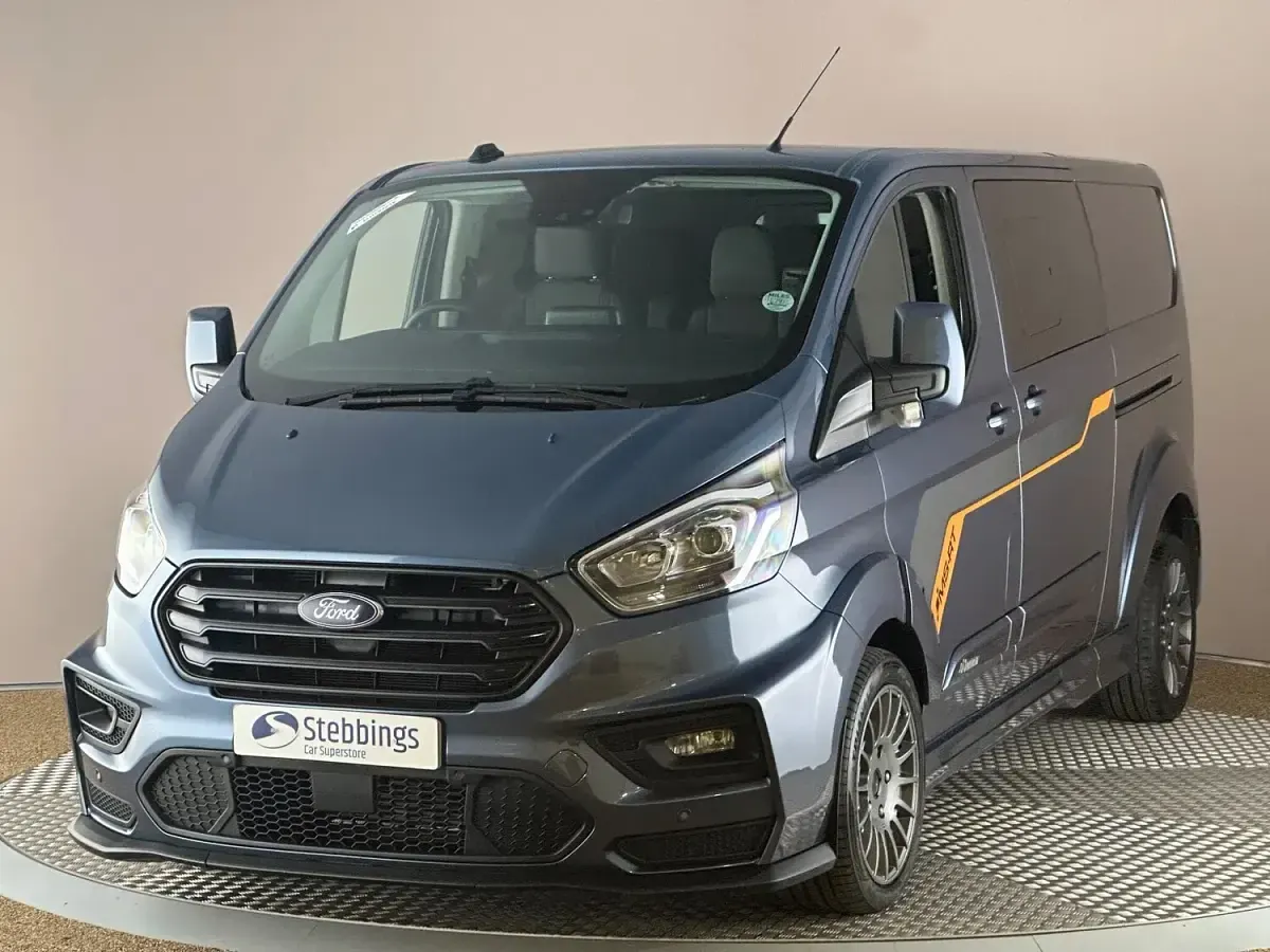 Used Ford Transit Custom Limited 170 HP (125 kW) 2023 Blue Van