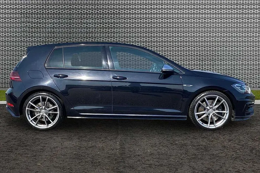 Used VW Golf VII 300 HP (220 kW) 2019