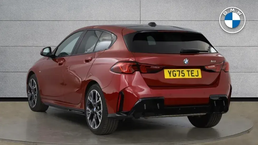 Used BMW 123 M Sport 215 HP (158 kW) 2025 Red Hatchback