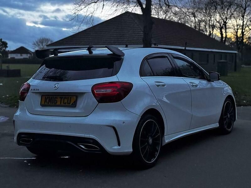 Used Mercedes A180 Executive 2016 White Hatchback