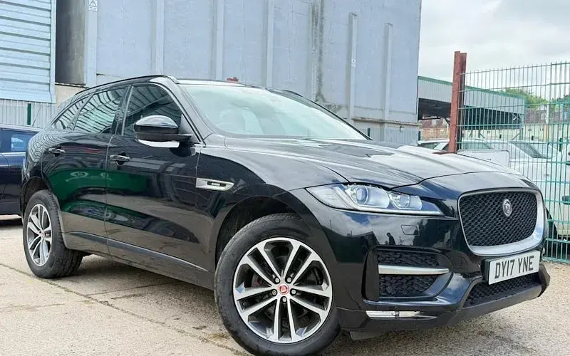 Used Jaguar F-Pace R-Sport 180 HP (132 kW) 2017 SUV