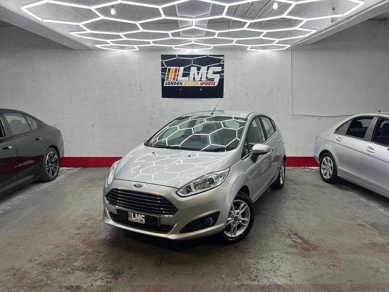 Used Ford Fiesta Zetec 2014 Silver Hatchback