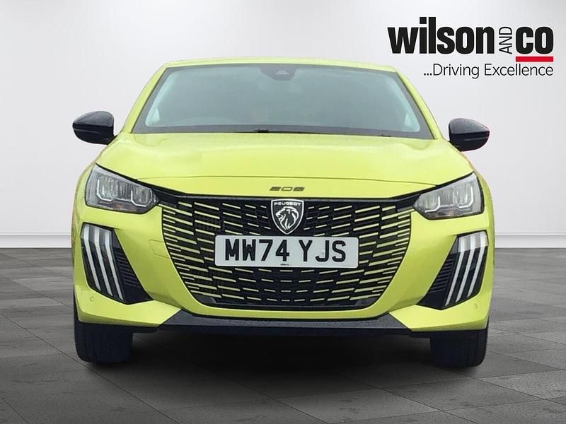 Used Peugeot 208 Allure 100 HP (73 kW) 2024 Yellow Hatchback