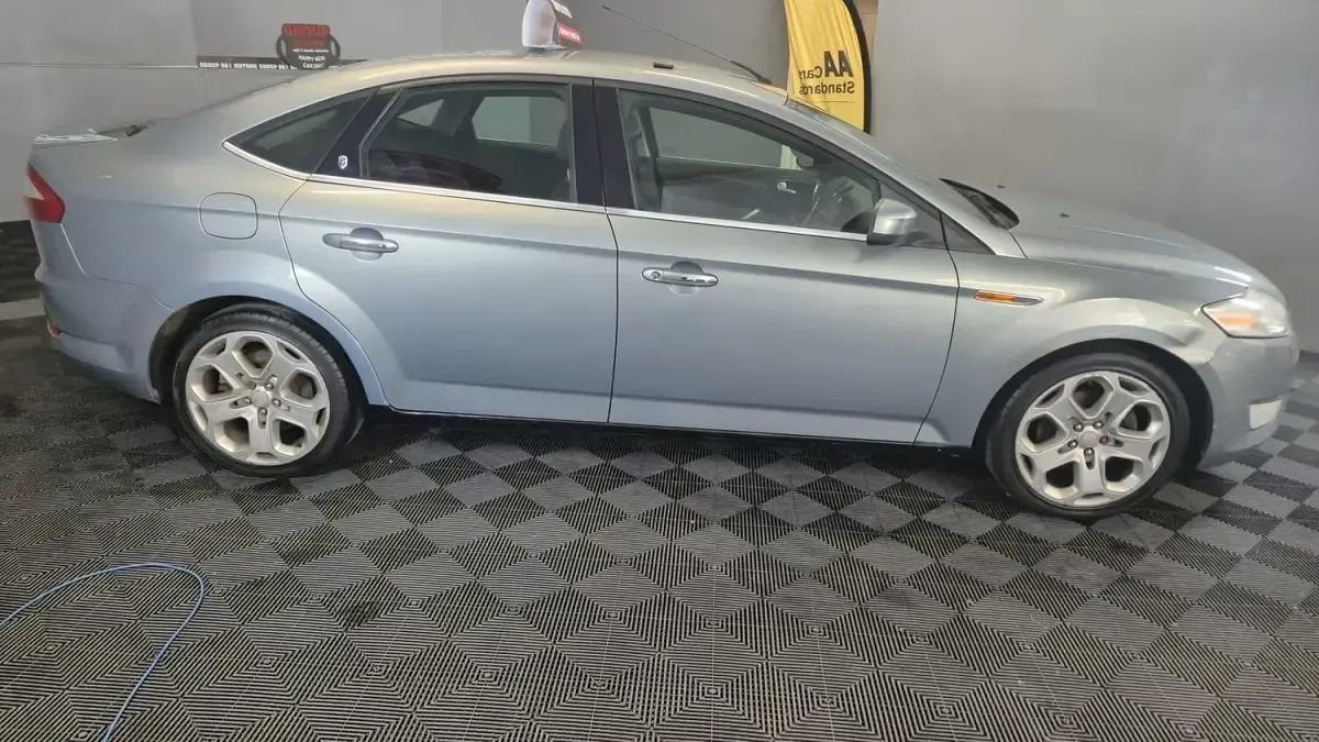 Used Ford Mondeo Ghia 130 HP (95 kW) 2007 Grey Hatchback