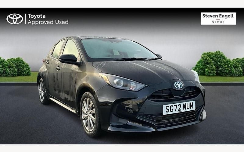 Used 2025 Toyota Yaris Hybrid Hatchback | £17,825 (Super price) - Image 1/3