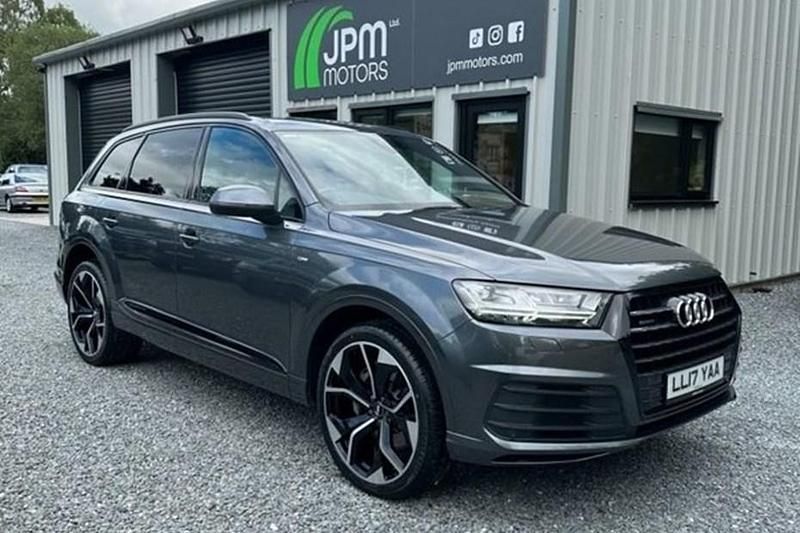 Grey Used 2017 Audi Q7 S-Line SUV | £17,950 (Expensive) - Image 1/1