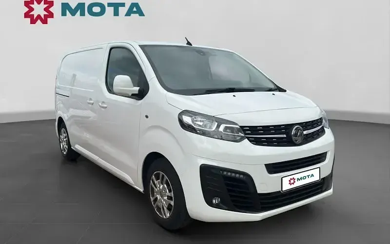 Second-hand Vauxhall Vivaro Sportive 120 CP (88 kW) 2022 Monovolum