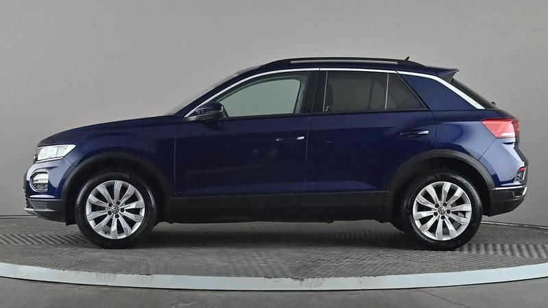 Used VW T-Roc SE 115 HP (84 kW) 2019 Blue SUV