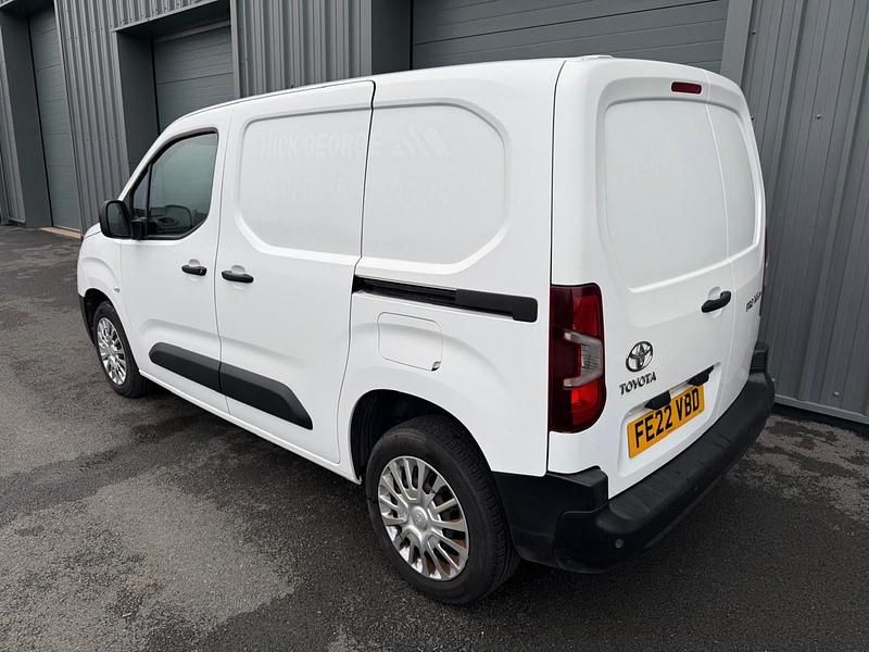 Used Toyota Proace 2022 White MPV