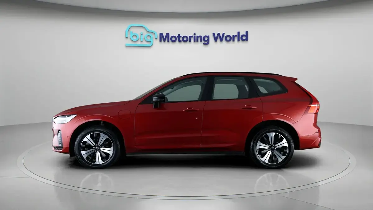 Used Volvo XC60 Plus 249 HP (183 kW) 2023 SUV