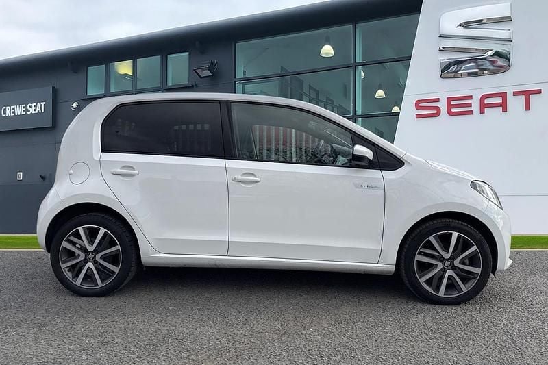 Used Seat Mii 61 kW (83 HP) 2021 White Hatchback