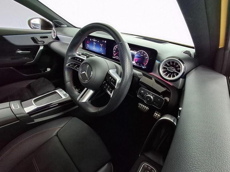 Used Mercedes A200 Exclusive 163 HP (119 kW) 2023 Yellow Hatchback