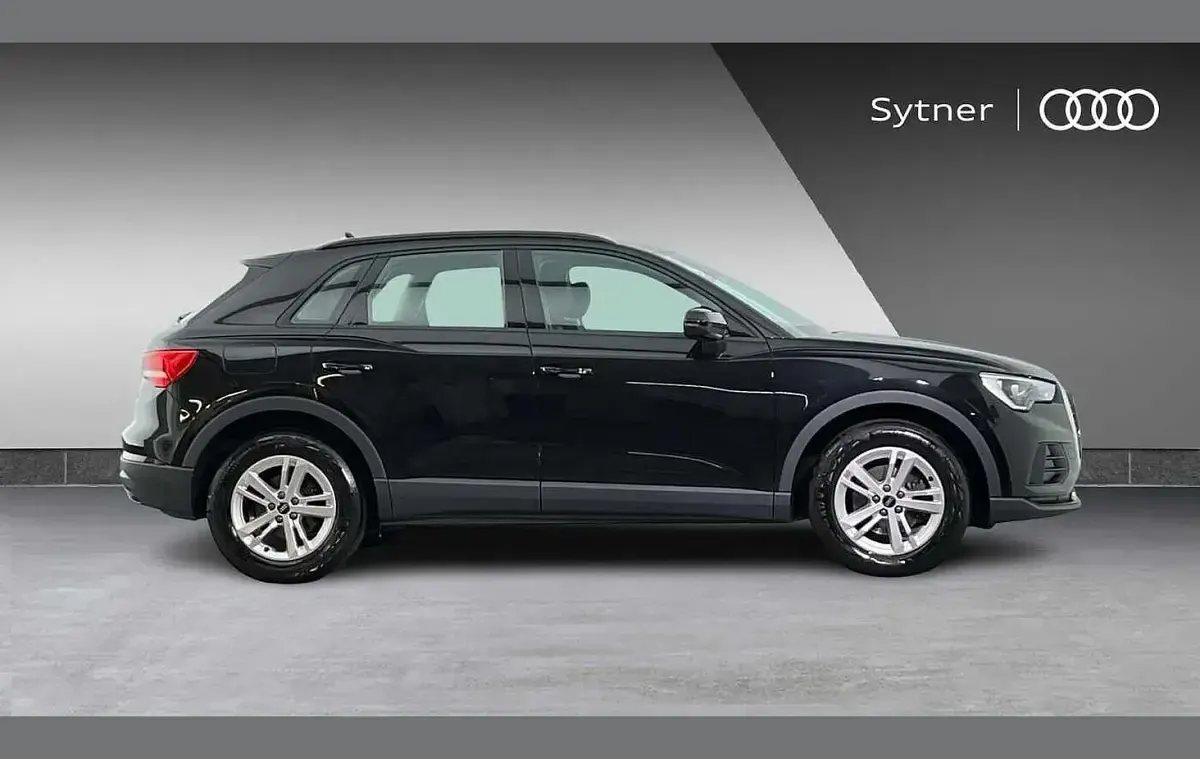 Used Audi Q3 Design 150 HP (110 kW) 2022 Black SUV