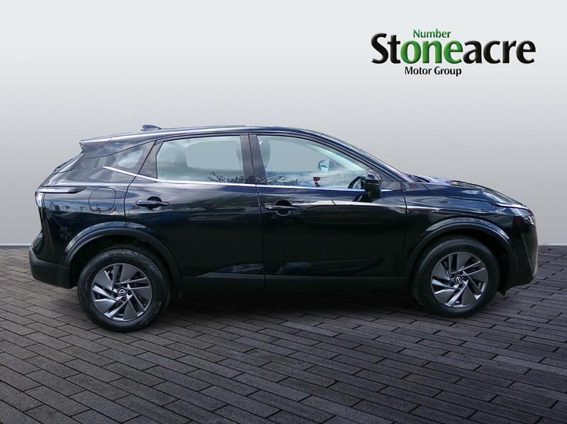 Used Nissan Qashqai Acenta Premium 158 HP (116 kW) 2024 Black SUV