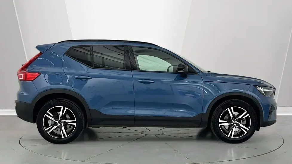 Used Volvo XC40 Plus 161 HP (118 kW) 2023 Blue SUV