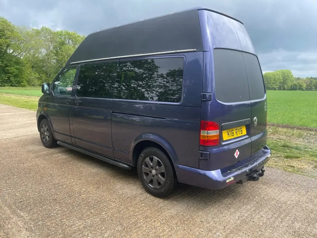 Used VW T5 130 HP (95 kW) 2005 Blue Van