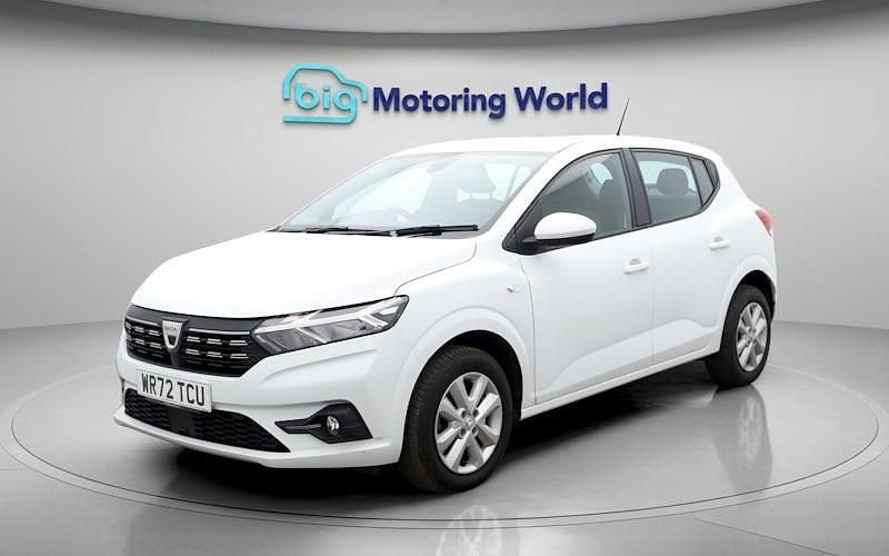 Used Dacia Sandero Comfort 91 HP (66 kW) 2022 White Hatchback
