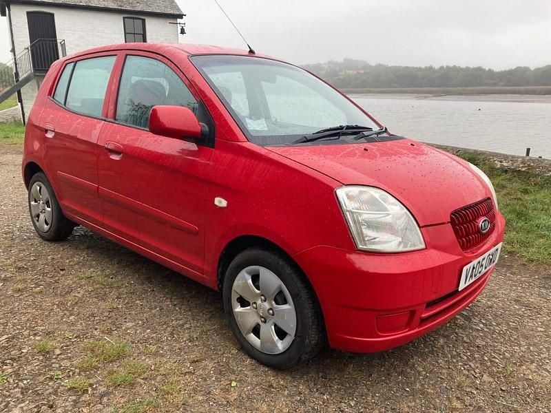 Red Used 2005 Kia Picanto LX Hatchback | £3,000 (Fair price) - Image 1/4