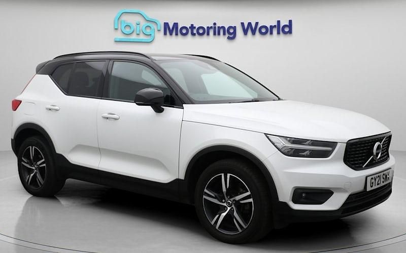 Used 2022 Volvo XC40 R-Design SUV | £21,100 (Good price) - Image 1/4