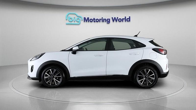 Begagnad Ford Puma Titanium 155 HK (114 kW) 2023 Vit SUV