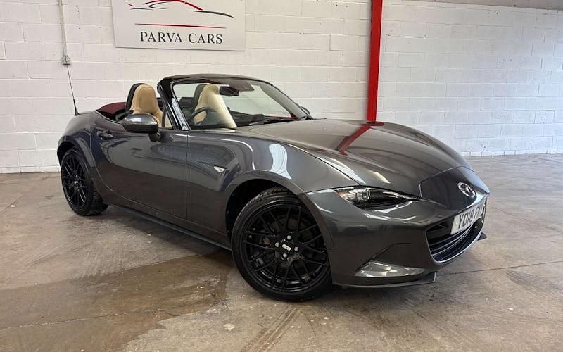 Used Mazda MX5 Inclusive 160 HP (117 kW) 2018 Grey Cabriolet