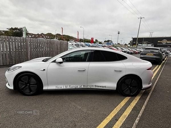 Used MG IM5 300 kW (408 HP) 2025 White Hatchback