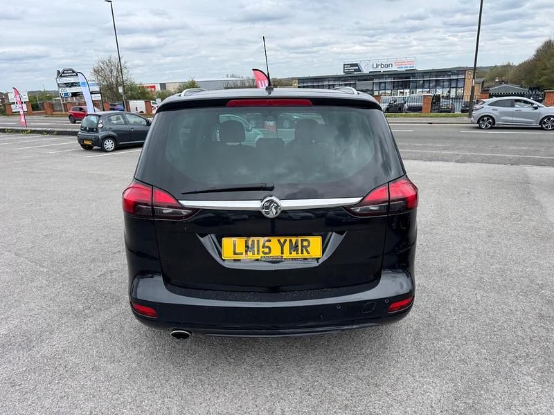 Second-hand Vauxhall Zafira 2015 Negru Monovolum