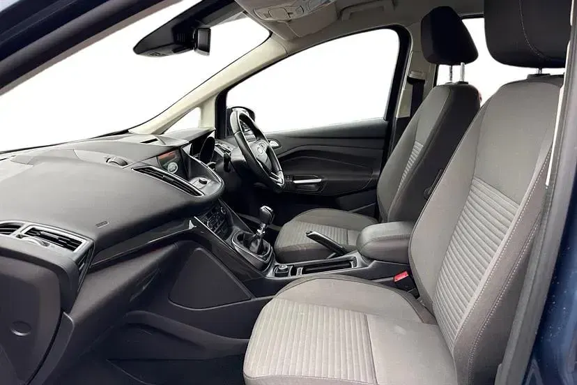 Begagnad Ford C-MAX Titanium 125 HK (91 kW) 2018 Blå Minibuss