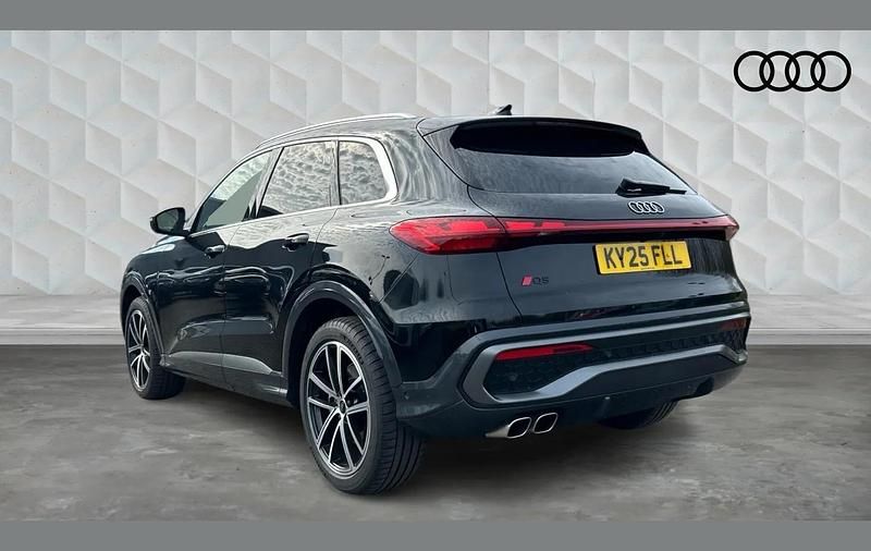 Used Audi Q5 Advanced 200 HP (147 kW) 2025 Black SUV