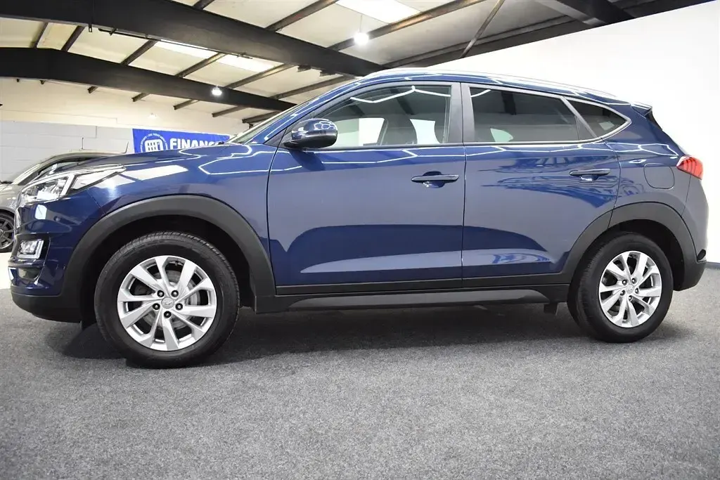 Used Hyundai Tucson SE 115 HP (84 kW) 2019 Blue SUV