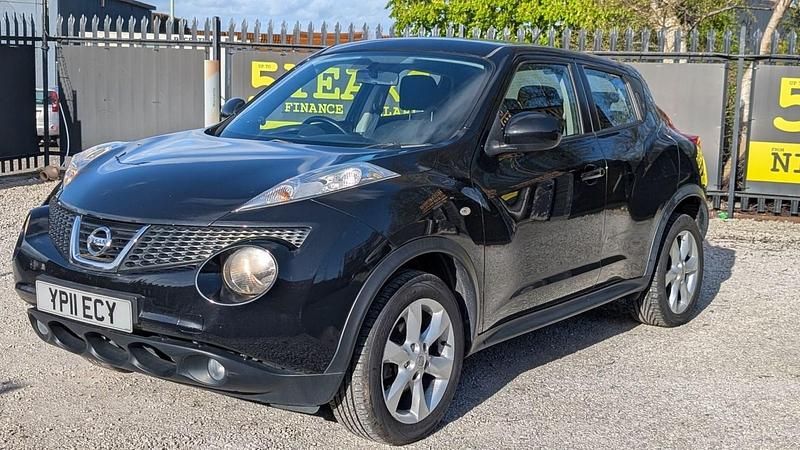 Używany Nissan Juke Acenta 117 KM (86 kW) 2011 Czarny SUV