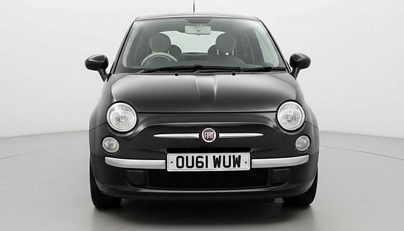 Usado Fiat 500 Lounge 69 HP (50 kW) 2011 Preto Citadino