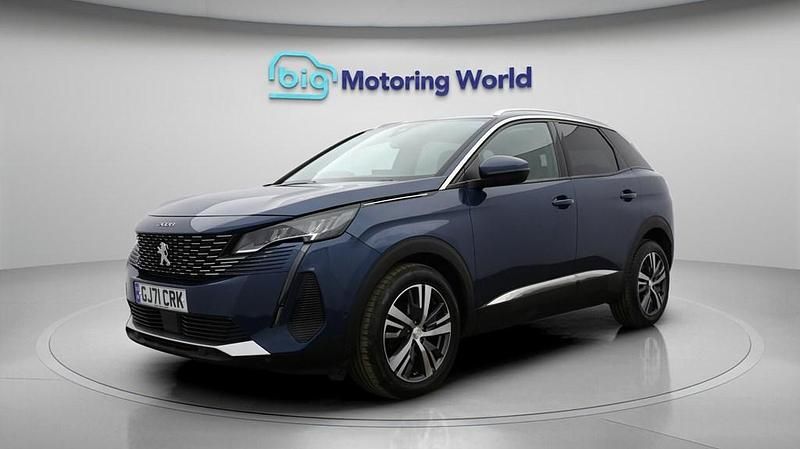 Used Peugeot 3008 Allure Premium 130 HP (95 kW) 2021 Blue SUV