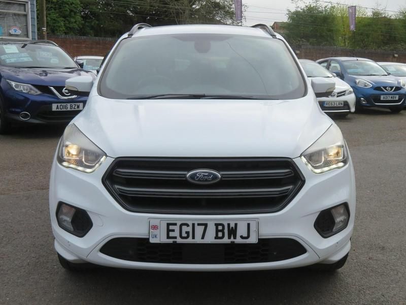 Used Ford Kuga ST-Line 150 HP (110 kW) 2017 White SUV