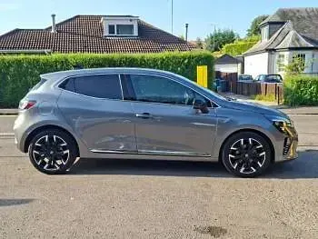 Used Renault Clio Techno 90 HP (66 kW) 2025 Grey Hatchback