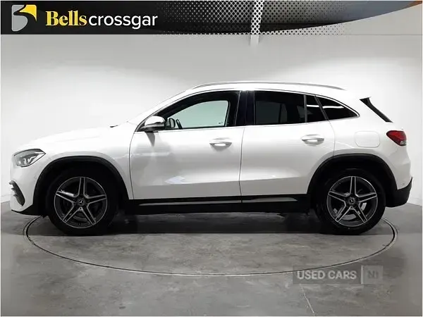 Used Mercedes GLA200 Executive 150 HP (110 kW) 2021 White SUV
