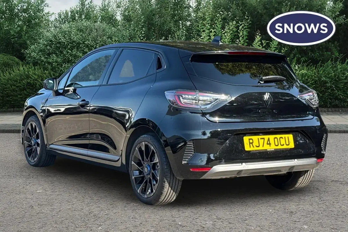 Used Renault Clio Esprit Alpine 143 HP (105 kW) 2025 Black Hatchback