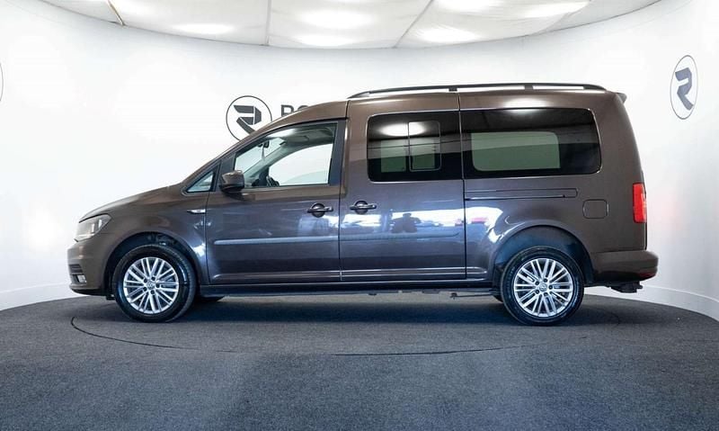 Used VW Caddy Maxi Life Life 102 HP (75 kW) 2017 Brown MPV