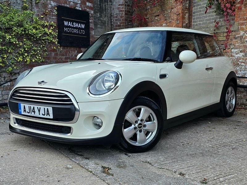 White Used 2014 Mini ONE Hatch Hatchback | £5,690 (Fair price) - Image 1/4