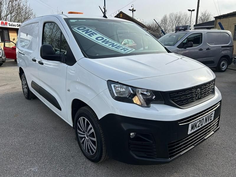 Used Peugeot Partner 2020 White MPV