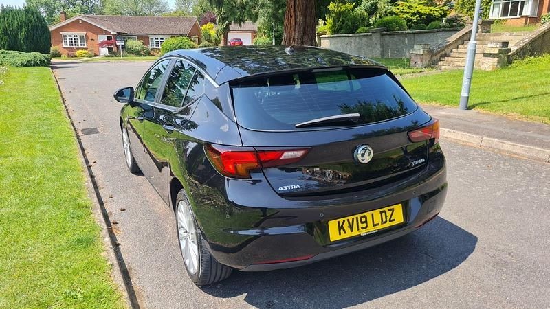 Used Vauxhall Astra 150 HP (110 kW) 2019 Black Hatchback