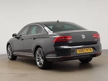 Usado VW Passat GT 150 HP (110 kW) 2017 Cinzento Sedan