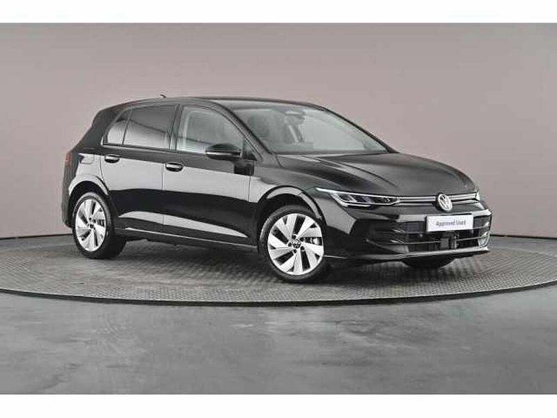New VW Golf VIII 204 HP (150 kW) 2025